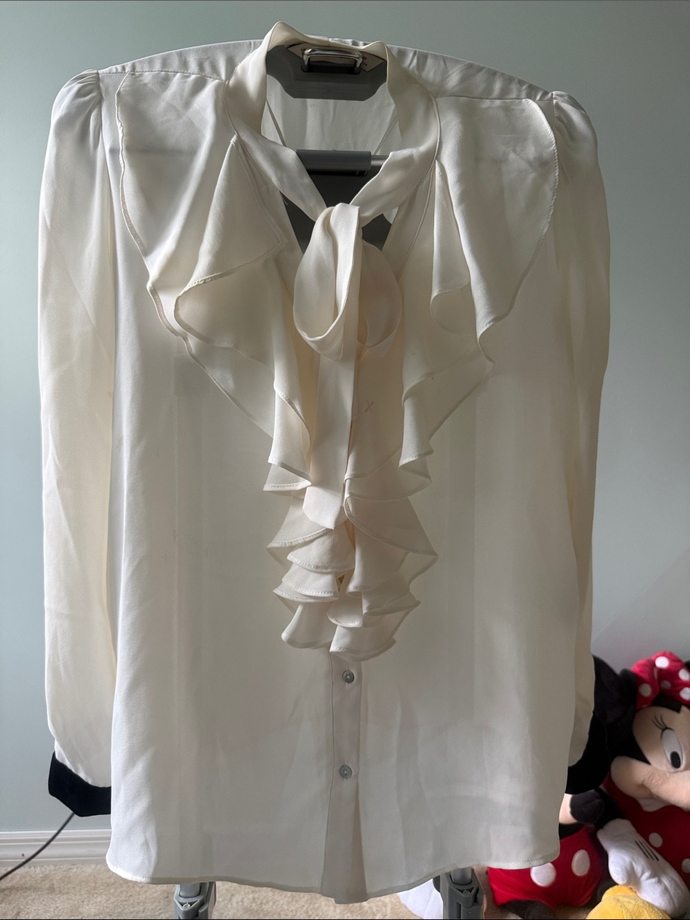 Zara !!! Women's Cream Ruffle Tie-Neck Blouse size M
